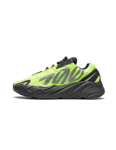 Yeezy 700 MNVN Phosphor Les êtres humains sont 