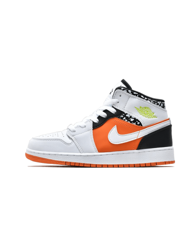 Air Jordan 1 Mid Composition Notebook plus qu'un jeu 